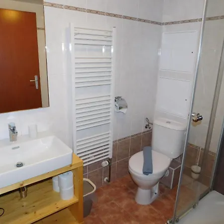 Eden Apartment *